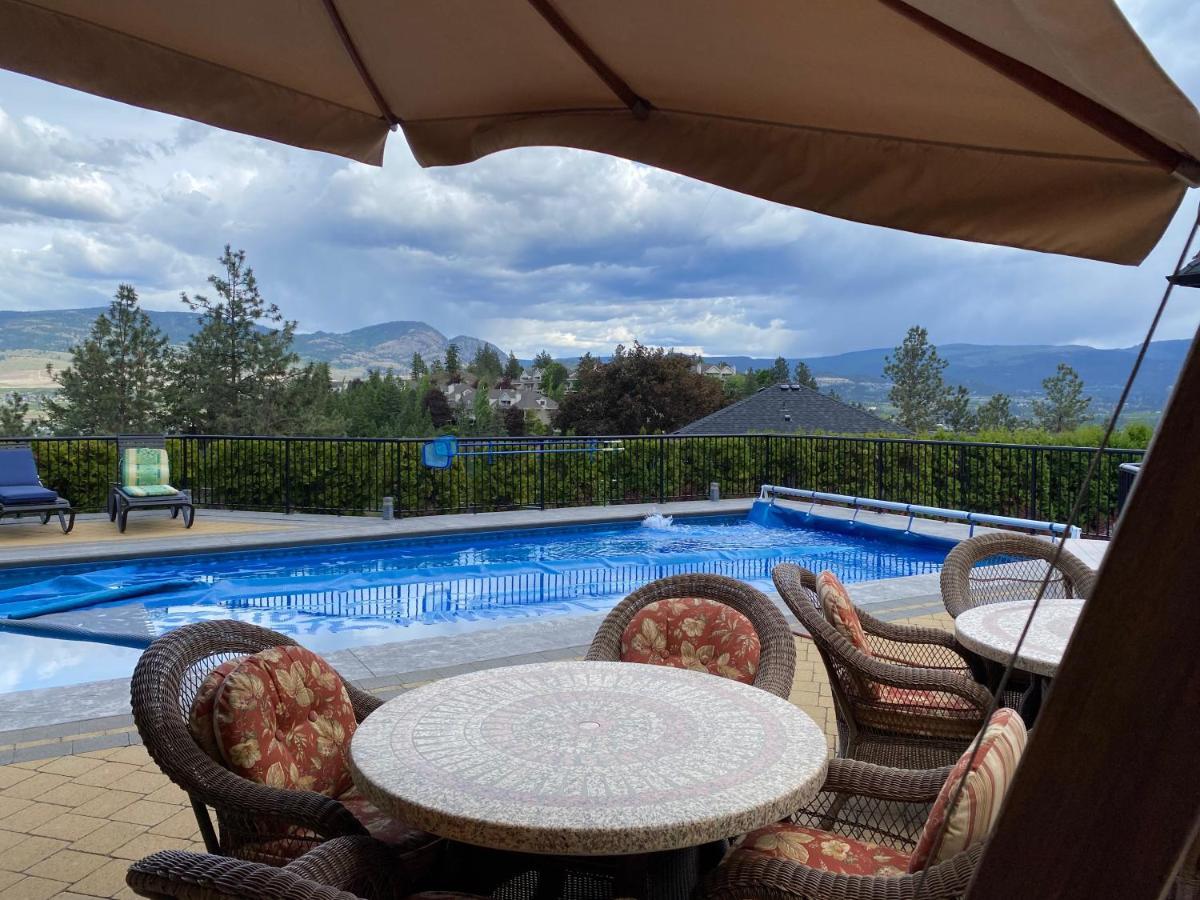 Under The Tree - Bed & Breakfast Kelowna Dış mekan fotoğraf