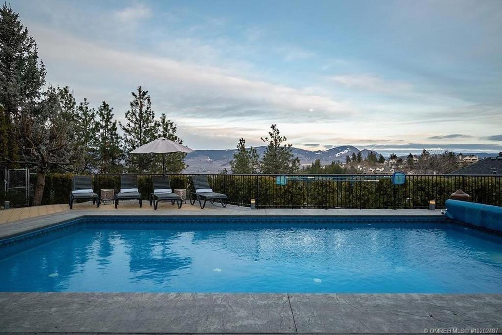 Under The Tree - Bed & Breakfast Kelowna Dış mekan fotoğraf